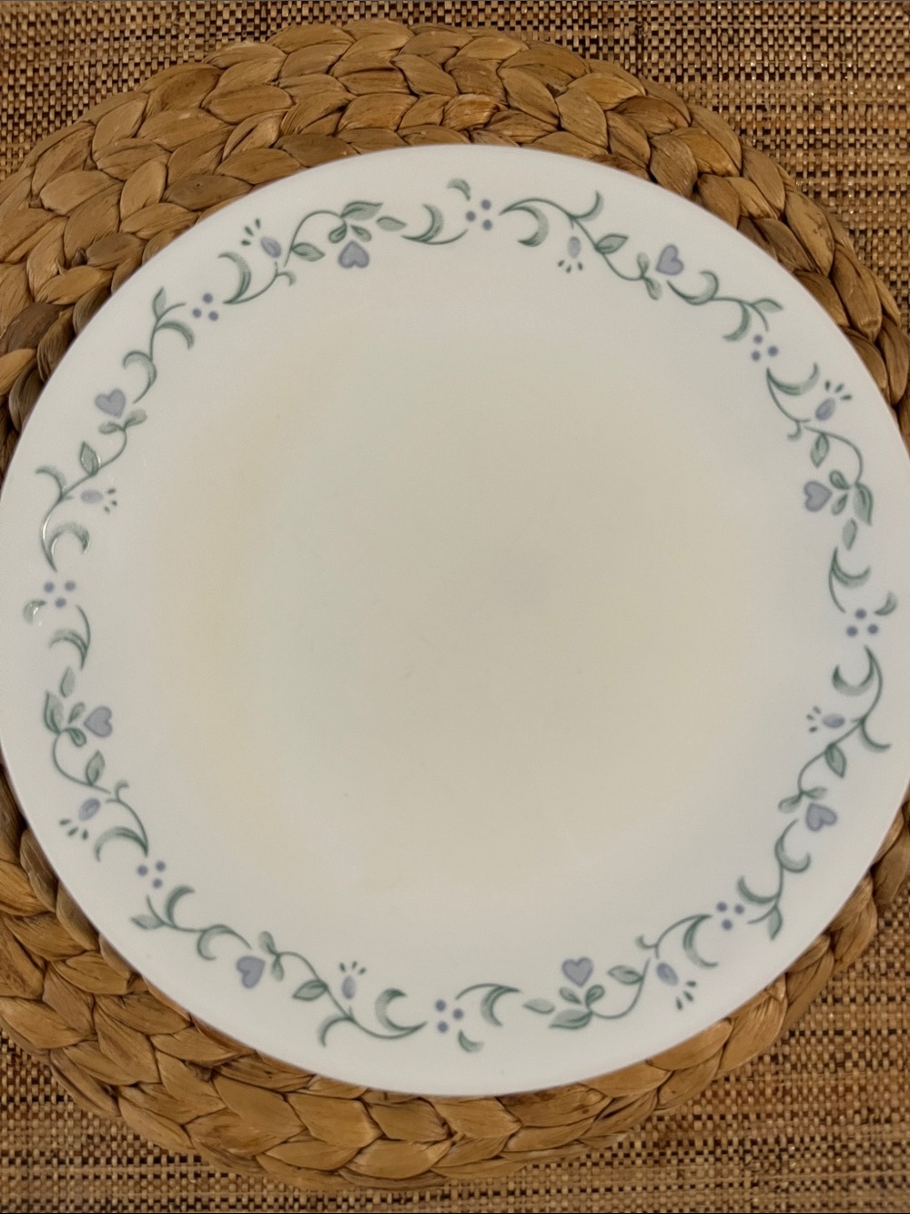 8 PC Corelle Country Cottage Dinner Plate 10.25"